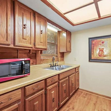 Classic Log Cabin With Fireplace On Quiet River بيوينغ روك المظهر الخارجي الصورة