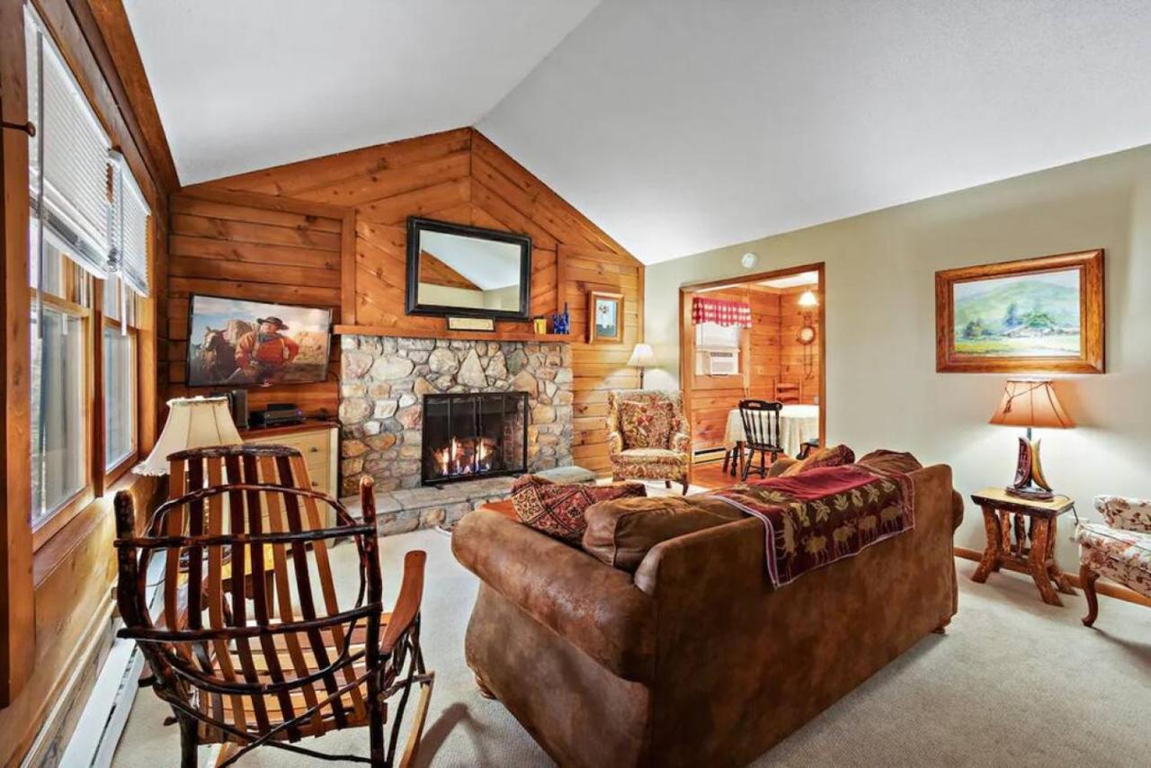 Classic Log Cabin With Fireplace On Quiet River بيوينغ روك المظهر الخارجي الصورة